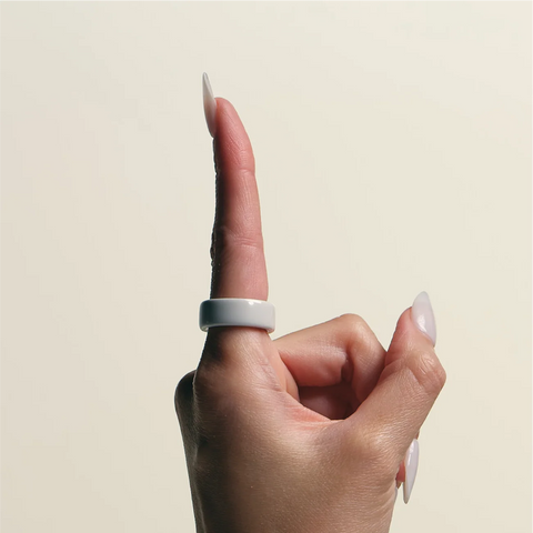Oura Ring 4 Ceramic Cloud