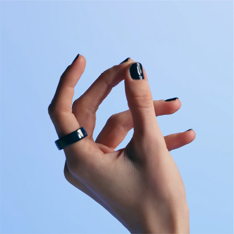 Oura Ring 4 Ceramic Midnight