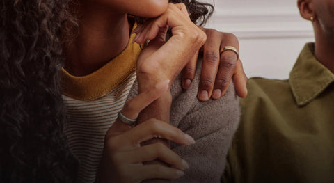 Two people wearing sleek silver and gold smart rings | Smartring PH